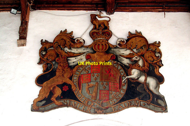 Photo 6"x4" St John the Baptist, Thaxted - Royal Arms Thaxted c2004