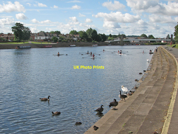 Photo 6"x4" Victoria Embankment in July West Bridgford c2012