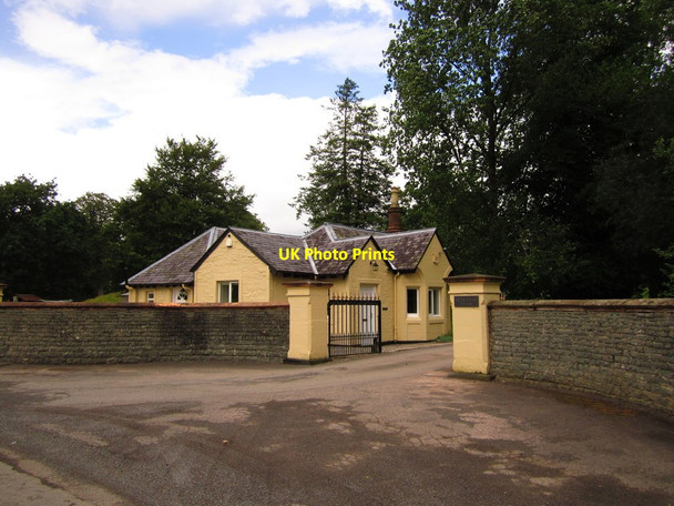 Photo 6"x4" Gate House Moffat c2012