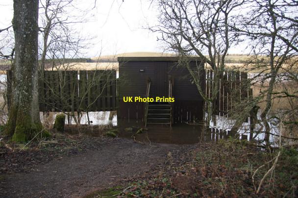Photo 6"x4" East Hide, Loch of Kinnordy Kirriemuir c2012
