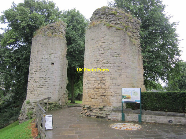 Photo 6"x4" East Gate, Knaresborough Castle Knaresborough c2012