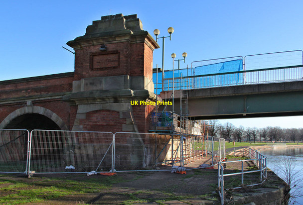 Photo 6"x4" Wilford Bridge, northern abutment West Bridgford c2013