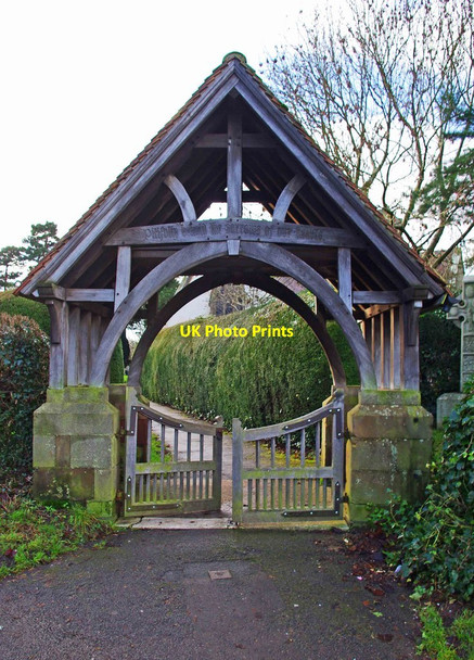 Photo 6"x4" Lychgate of the Church of St. Peter de Witton, Droitwich Droitwich c2013
