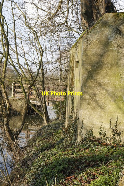 Photo 6"x4" Along the side North Stoke\/SU6186 c2013