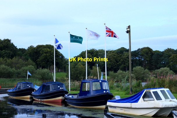 Photo 6"x4" Loch Leven Kinross Kinross c2012