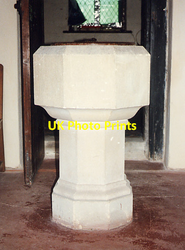 Photo 6"x4" St James the Less, Little Tey - Font Little Tey c1996