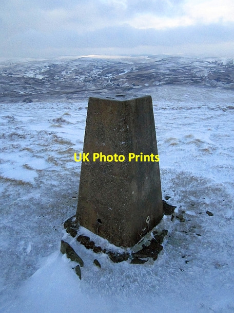 Photo 6"x4" Triangulation pillar, Lousie Wood Law Elvanfoot c2013