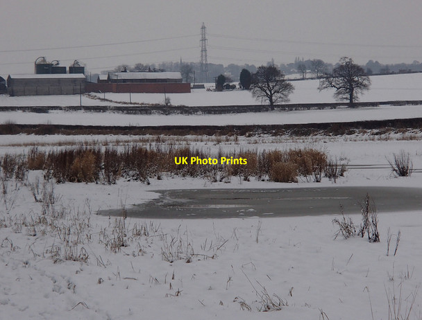 Photo 6"x4" Winter scene north of Deepdale Farm Bolsover c2013