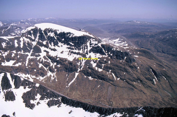Photo 6"x4" Aonach Beag and the Carn M\u00c3\u00b2r Dearg Arete Aonach Beag\/NN1971 c1988