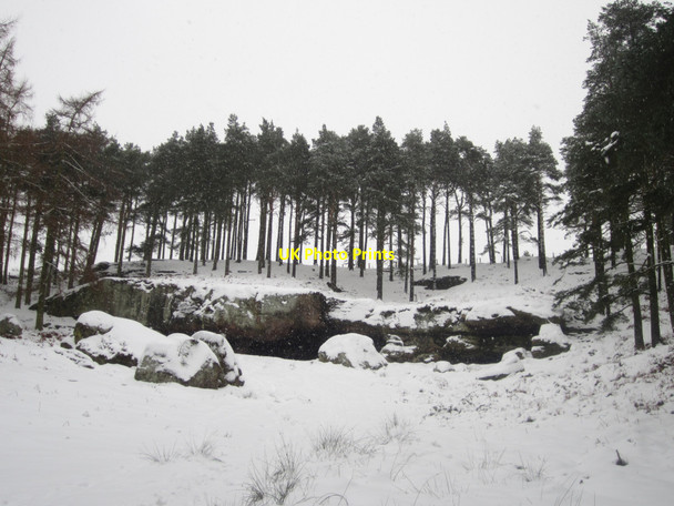 Photo 6"x4" St Cuthbert's Cave in the snow Holburn c2013