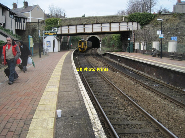 Photo 6"x4" Conwy railway station Conwy c2011