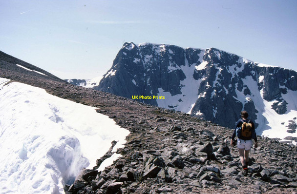Photo 6"x4" Heading up Carn Dearg Meadhonach Carn Beag Dearg c1988