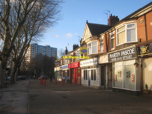 Photo 6"x4" Shopping parade, Anlaby Road (2) Anlaby Park c2013