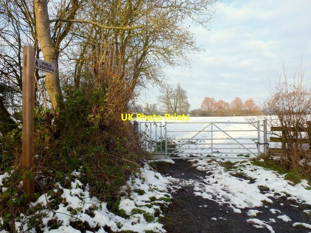 Photo 6"x4" Footpath north to Welland Druggers End c2013