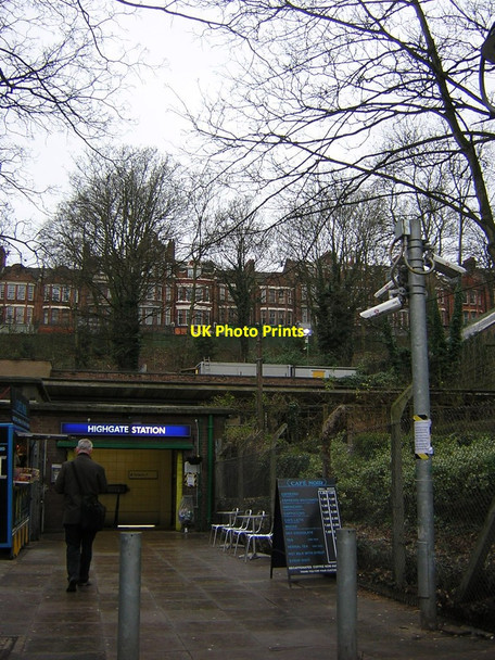 Photo 6"x4" Priory Gardens entrance, Highgate Underground station Hornsey c2013