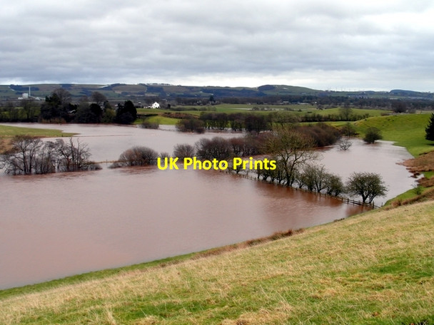 Photo 6"x4" The Kinnel Water in flood Lochmaben c2013 P1