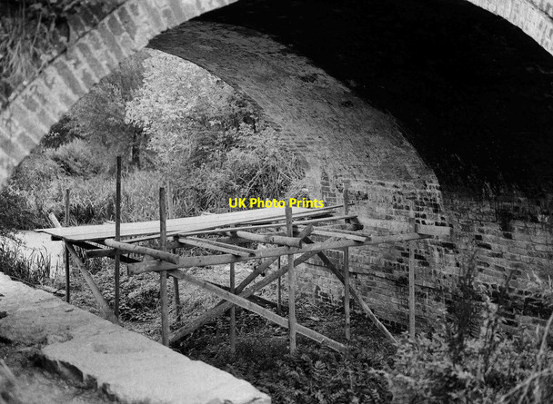 Photo 6"x4" Thames & Severn Canal - Cowground Bridge undergoing repair in 1998, near Siddington Cirencester c1998