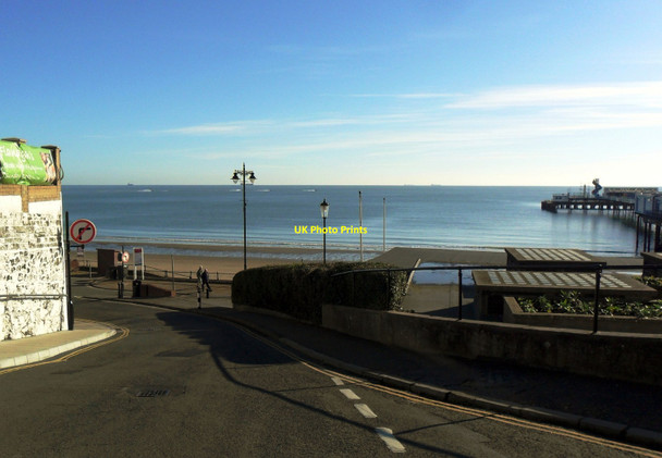 Photo 6"x4" The seafront, Sandown Sandown c2012