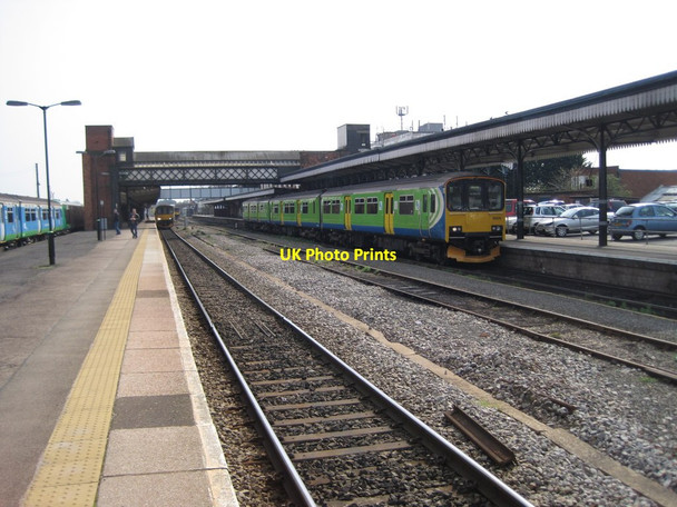 Photo 6"x4" Worcester Shrub Hill railway station Worcester c2010