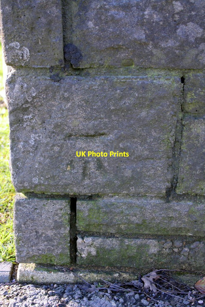 Photo 6"x4" Benchmark on bridge on Sandford Road Sandford-on-Thames c2013