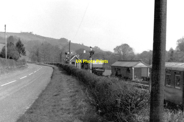 Photo 6"x4" The Welshpool & Llanfair Railway at Llanfair Caereinion, 1980 Llanfair Caereinion c1980