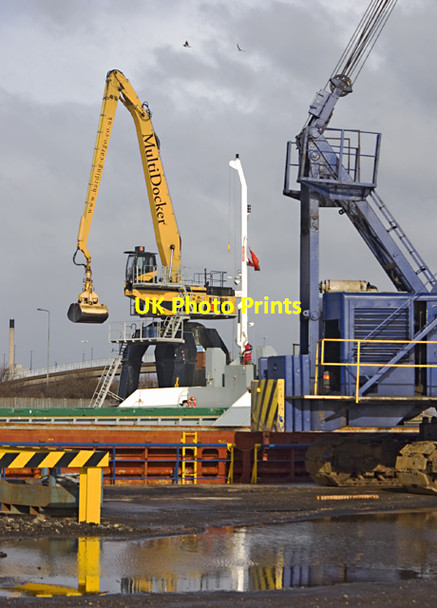 Photo 6"x4" William Wright Dock cranes, Hull Kingston upon Hull c2013
