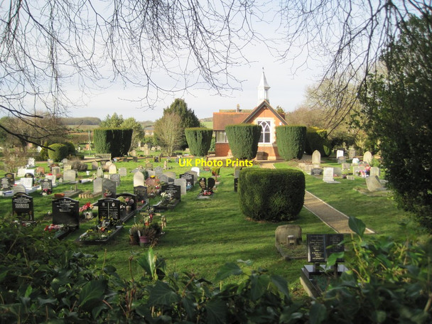 Photo 6"x4" Cemetery, Cookham Dean Cookham Rise c2013