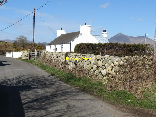 Photo 6"x4" A traditional cottage on Wrack Road Ballymartin c2011