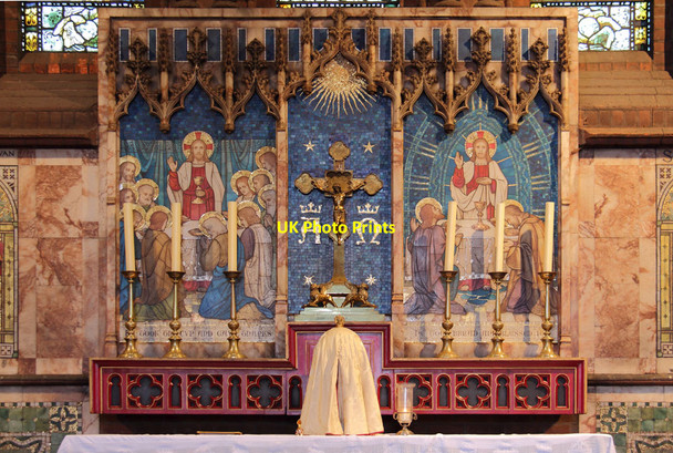 Photo 6"x4" St Mark, Noel Park - Reredos Wood Green\/TQ3090 c2013