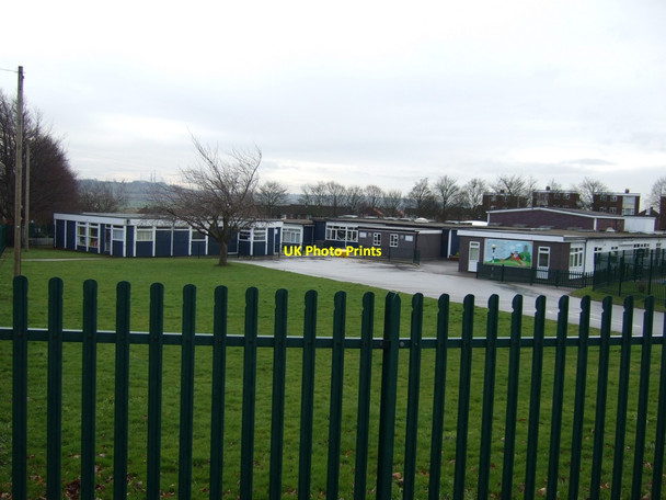 Photo 6"x4" School in Conisbrough Conisbrough c2013