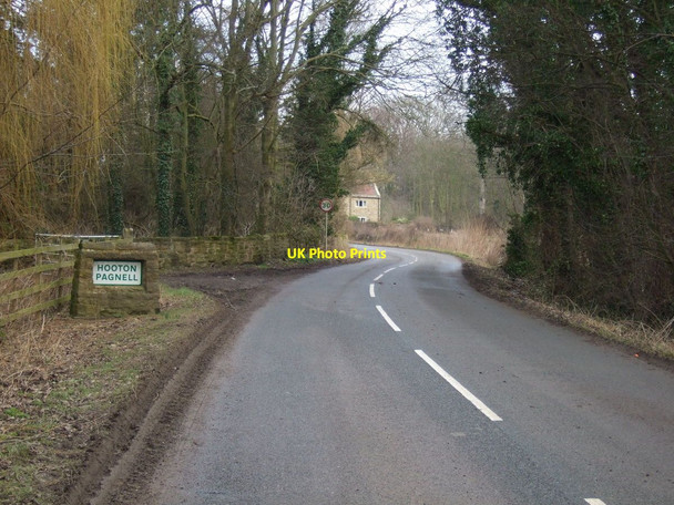 Photo 6"x4" Entering Hooton Pagnell on Clayton Lane Hooton Pagnell c2013