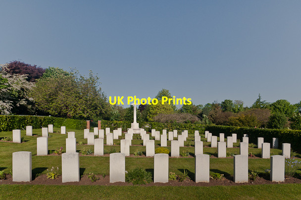Photo 6"x4" Canadian Corner, Orpington Cemetery Orpington c2012
