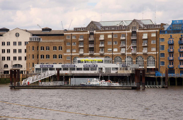 Photo 6"x4" HMS President in London London c2012