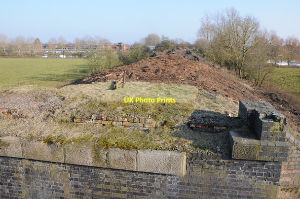 Photo 6"x4" View towards Tewkesbury along a disused railway embankment Tewkesbury c2013