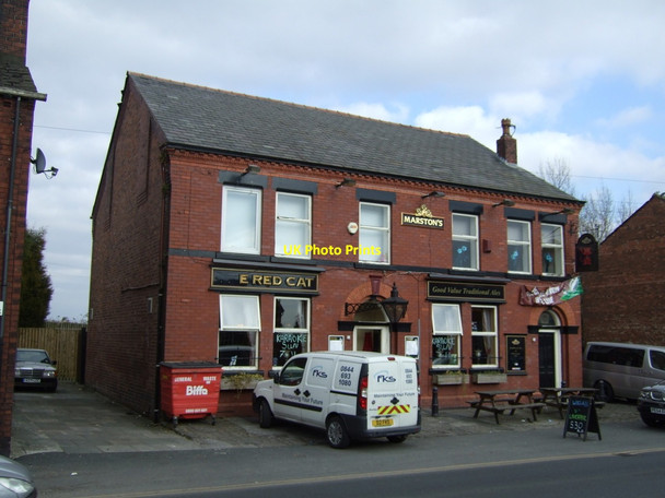 Photo 6"x4" The Red Cat pub, Tamer Lane End Hindley\/SD6204 c2013