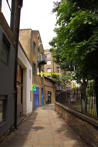 Photo 6"x4" The Thames Path by Saint Mary the Virgin Church Bermondsey c2012