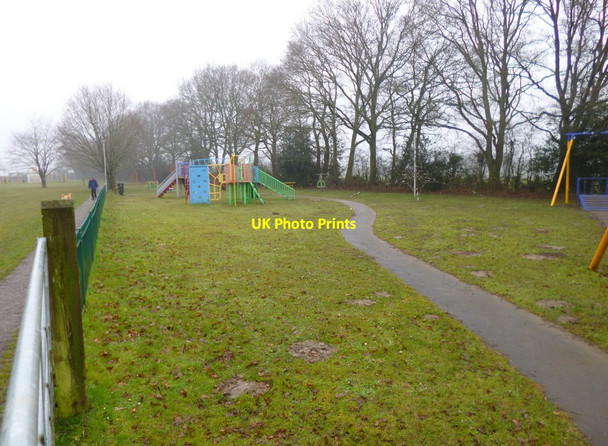 Photo 6"x4" Alderholt, play area Fordingbridge c2013