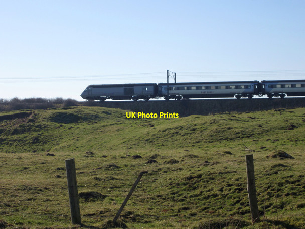 Photo 6"x4" Southbound train on the East Coast Mainline, south of Cocklawburn Cheswick c2013