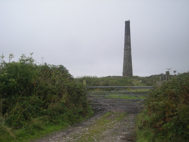 Photo 6"x4" Just another old Cornish chimney Kelynack c2008