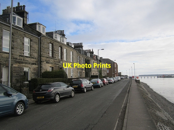 Photo 6"x4" Douglas Terrace Tayport c2013