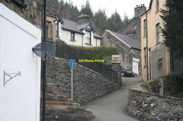 Photo 6"x4" Narrow road in Trefriw Llanrwst c2013