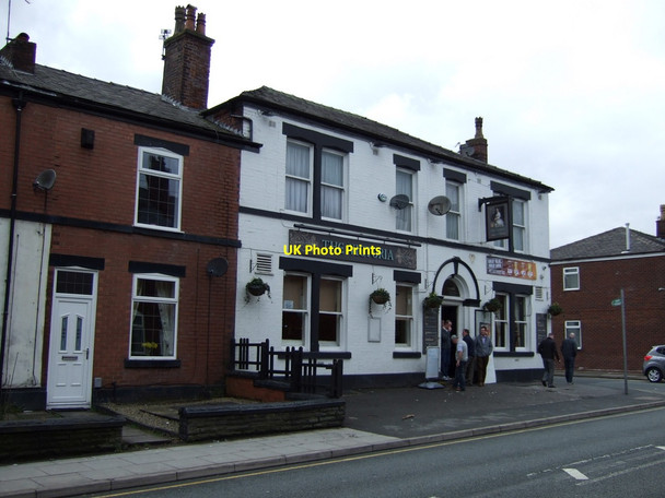 Photo 6"x4" The Victoria pub, Radcliffe Radcliffe\/SD7807 c2013