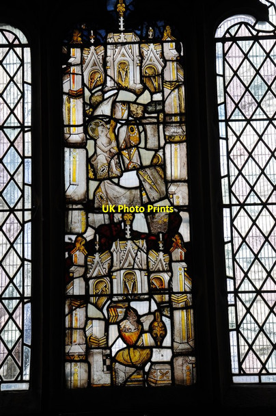 Photo 6"x4" Stained glass window, Wyre Piddle church Wyre Piddle c2013