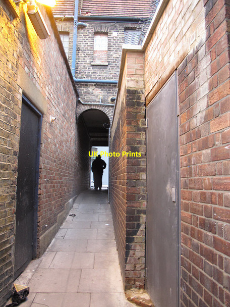 Photo 6"x4" East end of St Chad's Place London c2013