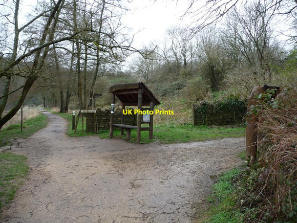 Photo 6"x4" Conham Ferry Shelter, Avon Valley Woodlands Kingswood\/ST6473 c2013