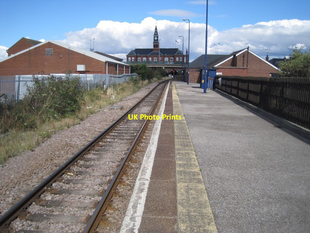 Photo 6"x4" Grimsby Docks railway station Grimsby c2010
