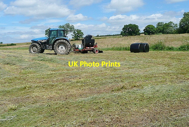 Photo 6"x4" Gathering the harvest Crich Carr c2012 P1