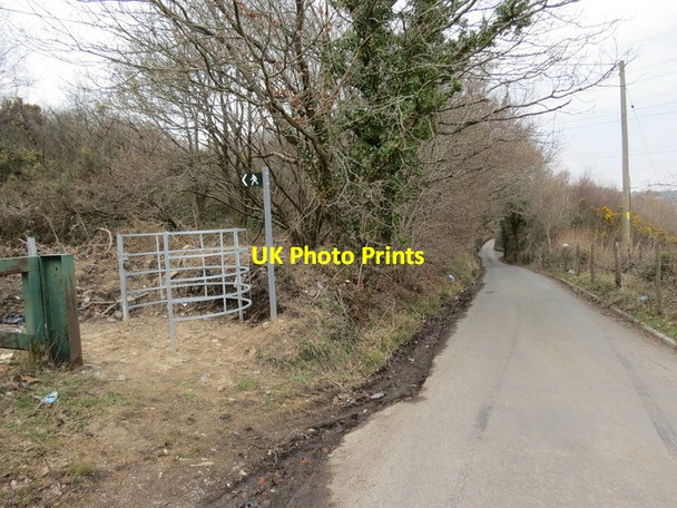 Photo 6"x4" Llwybr cyhoeddus Port Tennant  \/ Por Tennant public footpath Ty-draw\/SS6894 c2013