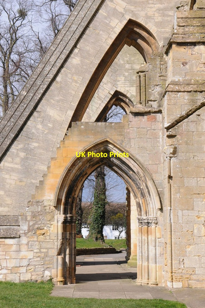 Photo 6"x4" Buttresses on Pershore Abbey Pershore c2013