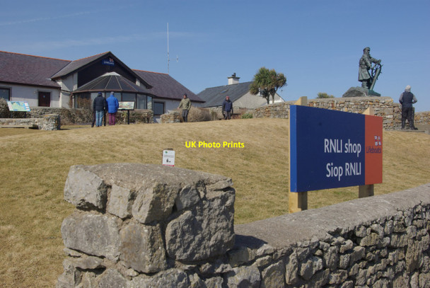Photo 6"x4" RNLI Shop, Moelfre Moelfre\/SH5186 c2013